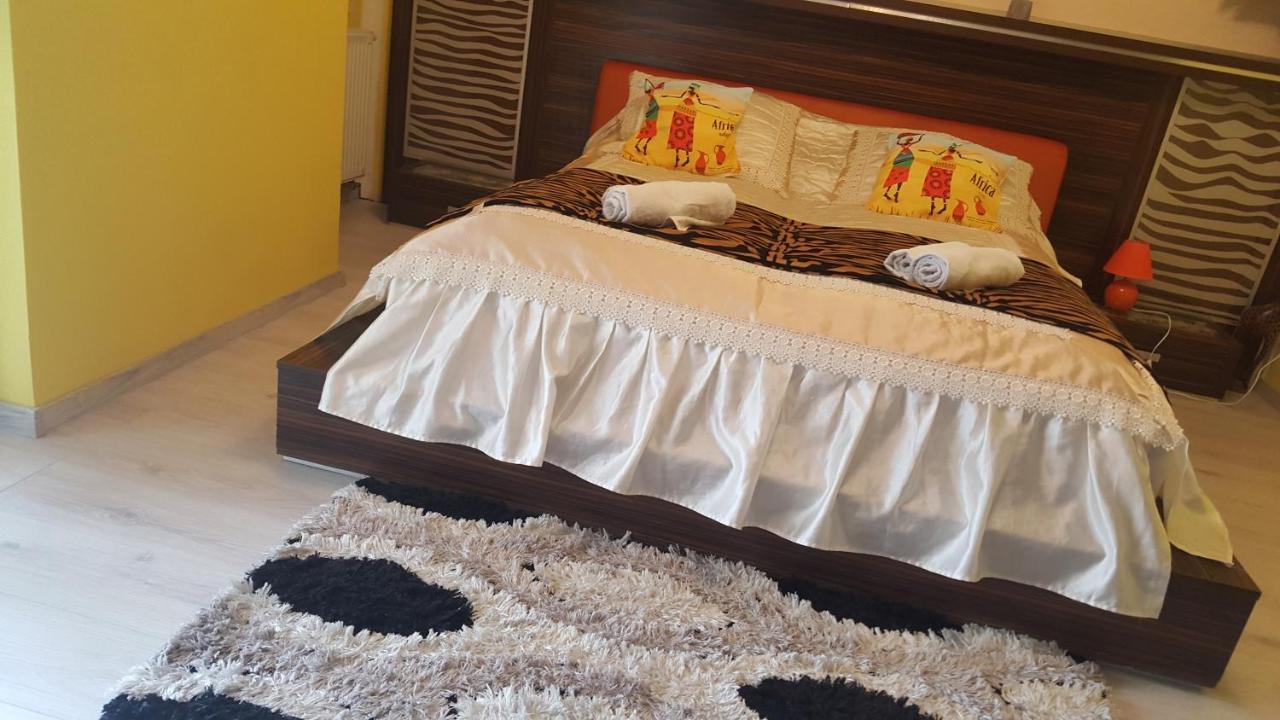 Safari Apartman Hajdúszoboszló Esterno foto